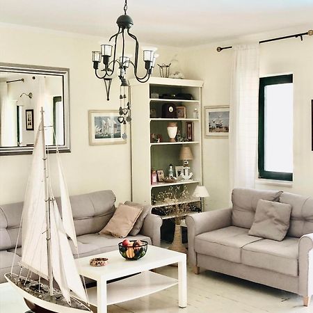 Apartment Tri Kiparisa Тиват Екстериор снимка